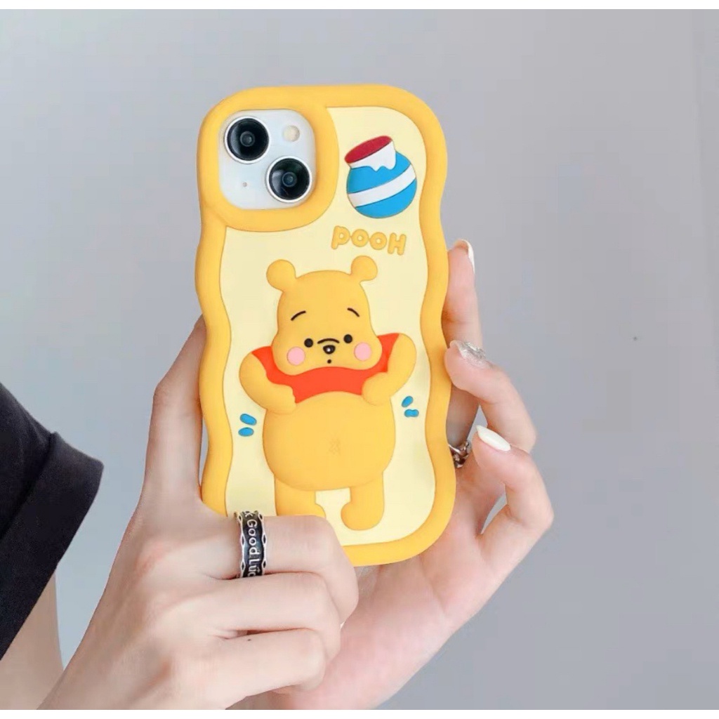 Ốp gấu dâu và gấu Pooh khoe bụng đáng yêu 6plus/7plus/x/xs/xsm11/12/13/14/pro/max/plus/promax