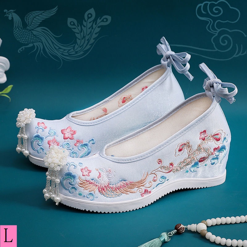 Giày Cao Gót Thêu Họa Tiết Phong Cách Trung Hoa Cổ Điển Cho Cô Dâu