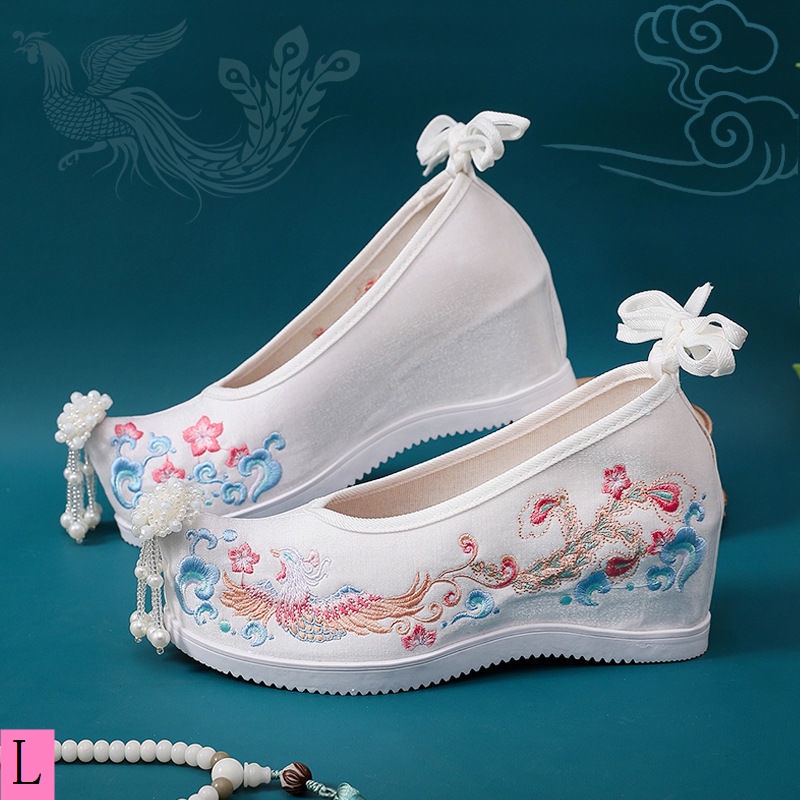 Giày Cao Gót Thêu Họa Tiết Phong Cách Trung Hoa Cổ Điển Cho Cô Dâu