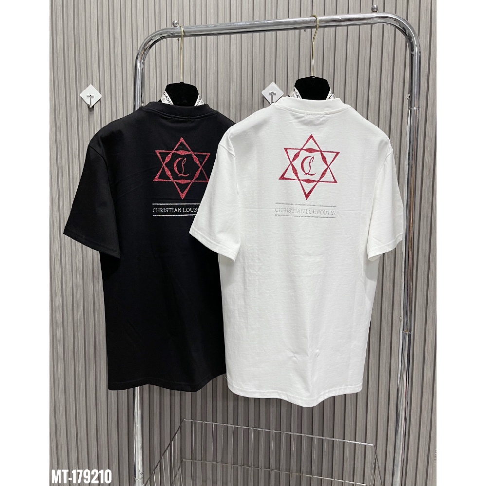 Áo Phông Louboutin họa tiết đôi môi đỏ trắng Hàng siêu cấp ép kim tuyến trước sau. Áo Thun Unisex Nam Nữ Hotrend 2023.