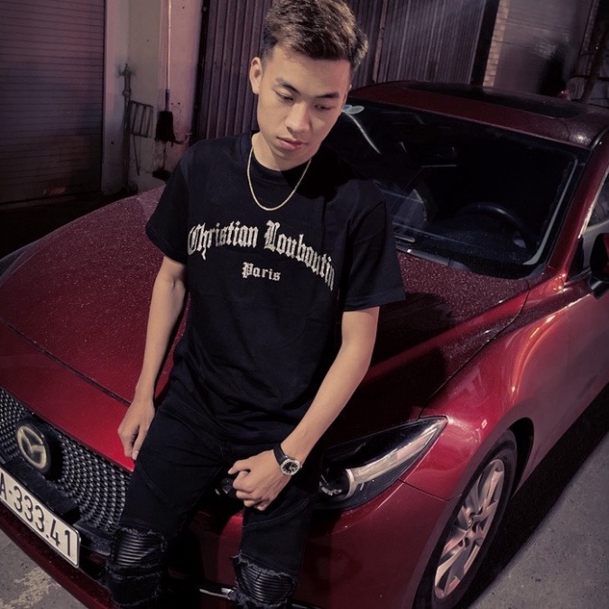 Áo Phông Louboutin Christian Nam Nữ. Áo Thun Nam Nữ Unisex Form rộng siêu hot 2023 | BigBuy360 - bigbuy360.vn