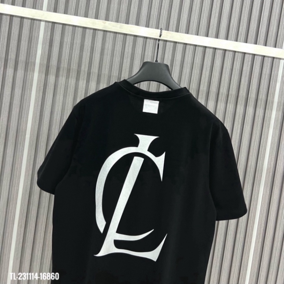 Áo Phông Louboutin Cho Nam Nữ Bản Cao Cấp Hoạ Tiết Chữ Loubotin - Áo Thun Louboutin Christian Nam Nữ Unisex Form Rộng | BigBuy360 - bigbuy360.vn