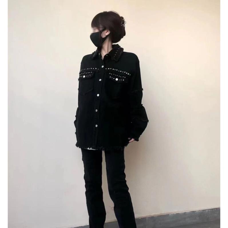 Áo khoác Denim Jackets đính đinh màu đen cực chất New Arrival 2023