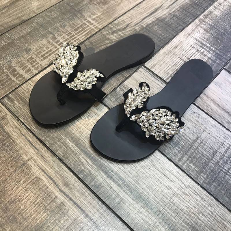 Dép xỏ ngón đế bằng mùa hè