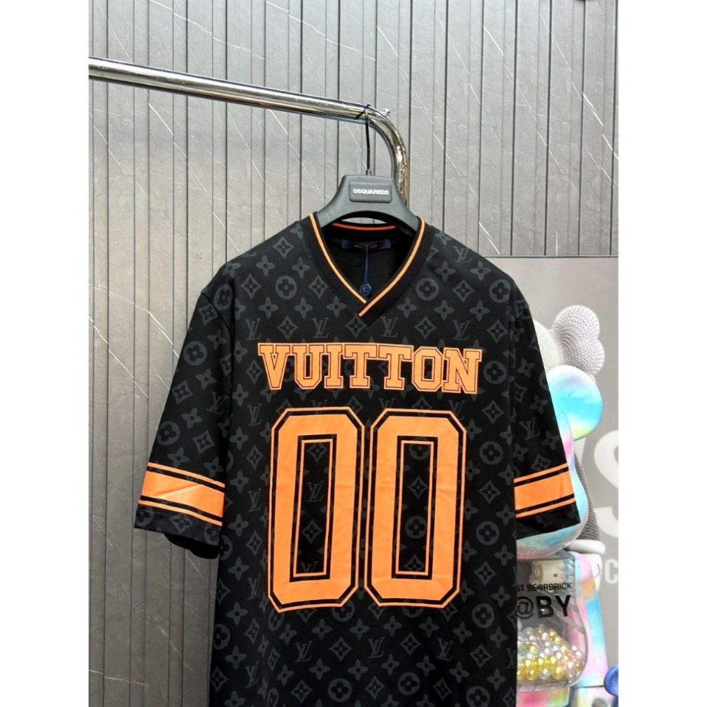 ÁO THUN LOUIS VUITON SPORTY 00 , ÁO THUN LV ĐEN CAM NAM NỮ UNISEX