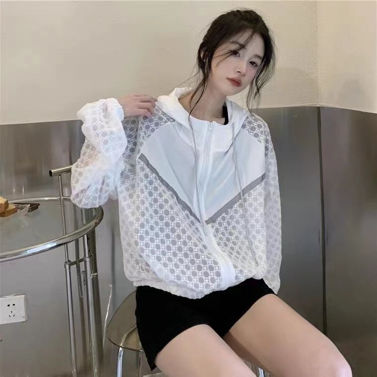 Áo Khoác Thể Thao Chống Tia Cực Tím Thoáng Khí Dáng Rộng Có Mũ Trùm Thời Trang Mùa Hè Hàng Mới Dành Cho Bạn