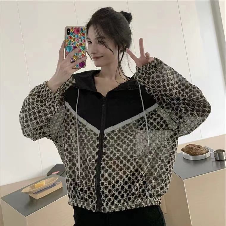 Áo Khoác Thể Thao Chống Tia Cực Tím Thoáng Khí Dáng Rộng Có Mũ Trùm Thời Trang Mùa Hè Hàng Mới Dành Cho Bạn