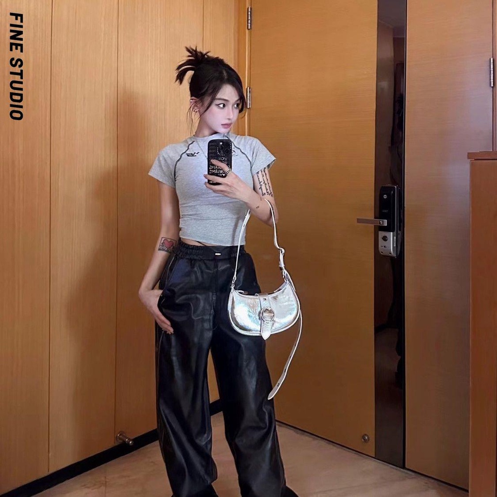 Fine Studio Áo Thun Ngắn Tay In Cấu Trúc Đường Kẻ Hở Kiểu Retro Mỹ Ngọt Ngào Phong Cách Đua Xe Ngọt Ngào Thời Trang Mùa