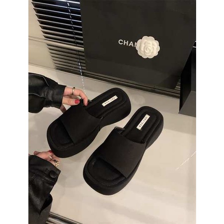 Dép dày đế Dép lê nữ mùa hè đi bên ngoài mẫu mới 2023 dép xỏ ngón giản dị thích hợp đế dày