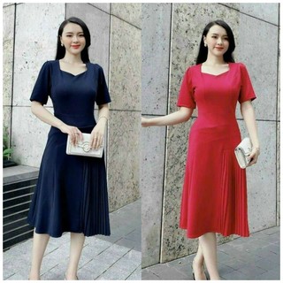 ĐẦM XOÈ THUN CÔNG SỞ CỔ VUÔNG CHÂN VÁY XẾP LY-TTS TẶNG KÈM HOA TAI THỜI TRANG