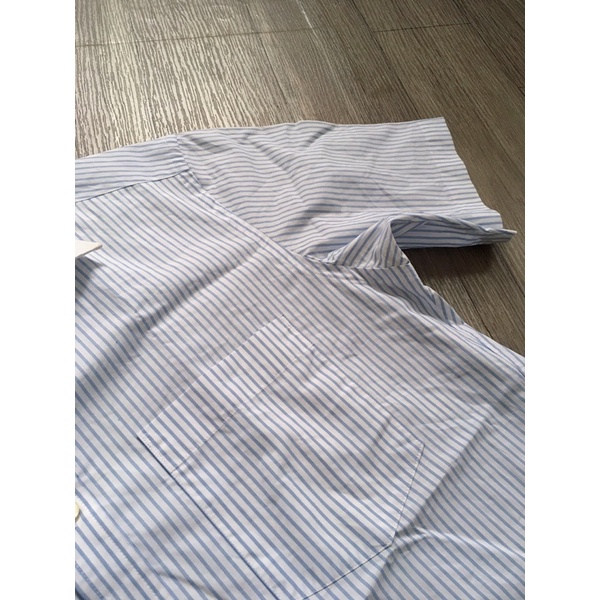 Sơ mi ngắn tay kẻ sọc
