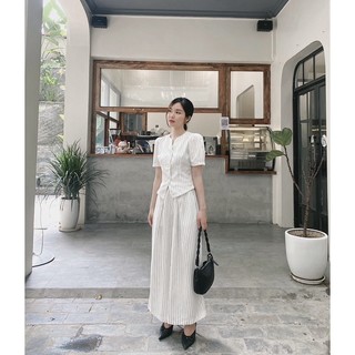 Set trắng kẻ Luu hanh