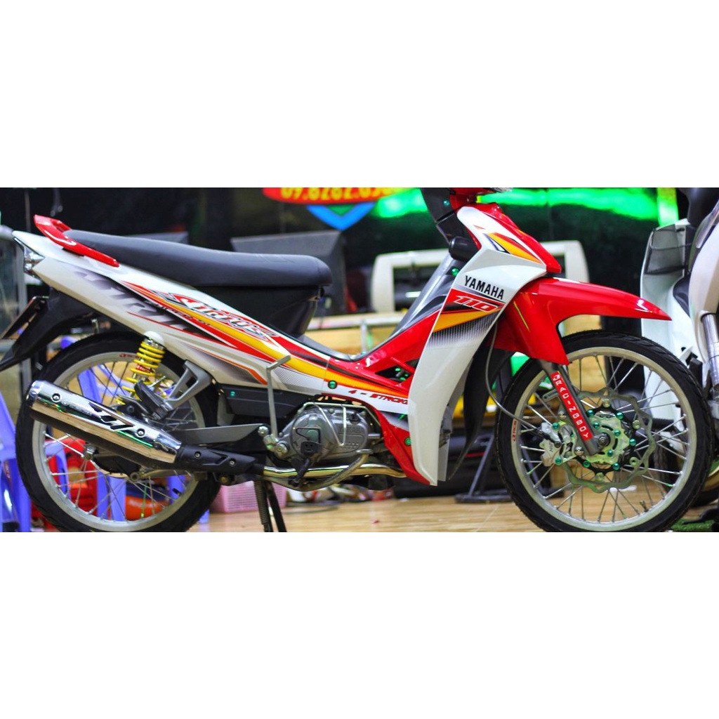 Tem Rời Yamaha Sirius 110 Trắng Đỏ  - Decal In Chất Lượng