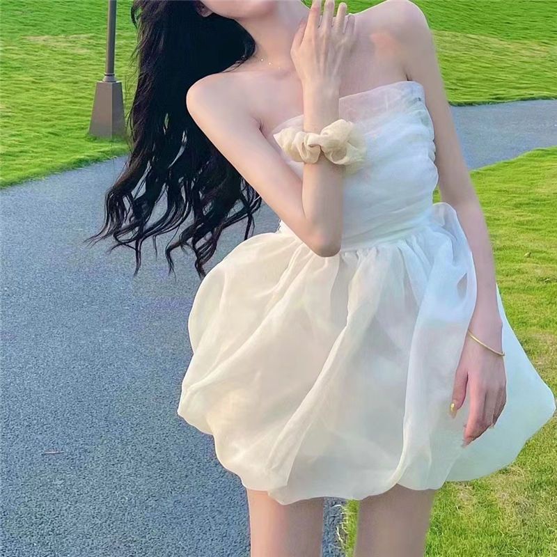 Đầm Trắng Trễ Vai Eo Nhỏ Phối Lưới Màu Trắng Ngọt Ngào Thời Trang Mùa Hè Cho Nữ