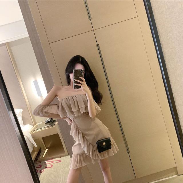 Đầm Ống Mỏng Mùa Hè Phong Cách Mới Gợi Cảm Có Diềm Xếp Nếp Lệch Eo Hẹp