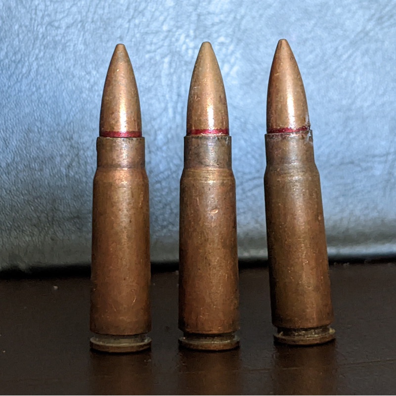 Mô hình viên cattut Ak bằng sắt