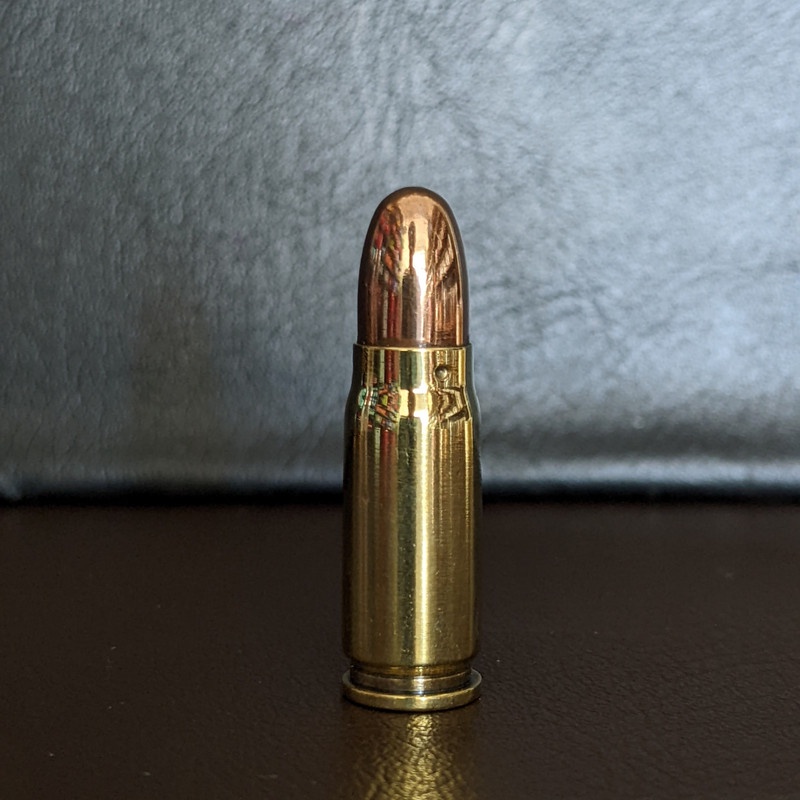 Viên cattut K54 đầu tròn bằng đồng trưng bày