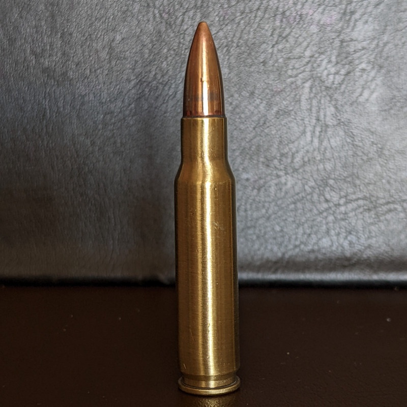 Mô hình viên đan M60 bằng đồng trưng bày