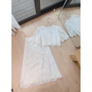 Set áo đũi ren phối chân váy trắng