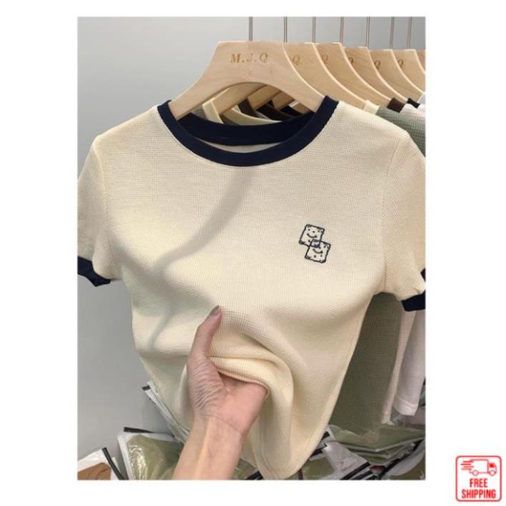 Áo thun nữ ngắn tay thêu xúc xắc ❤️Pinkee❤️ áo baby tee nữ vải tổ ong cao cấp MA060