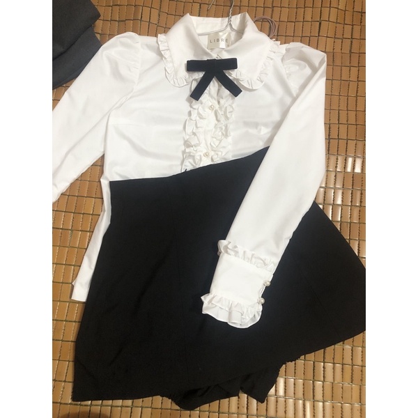 Libre- Áo somi sz S