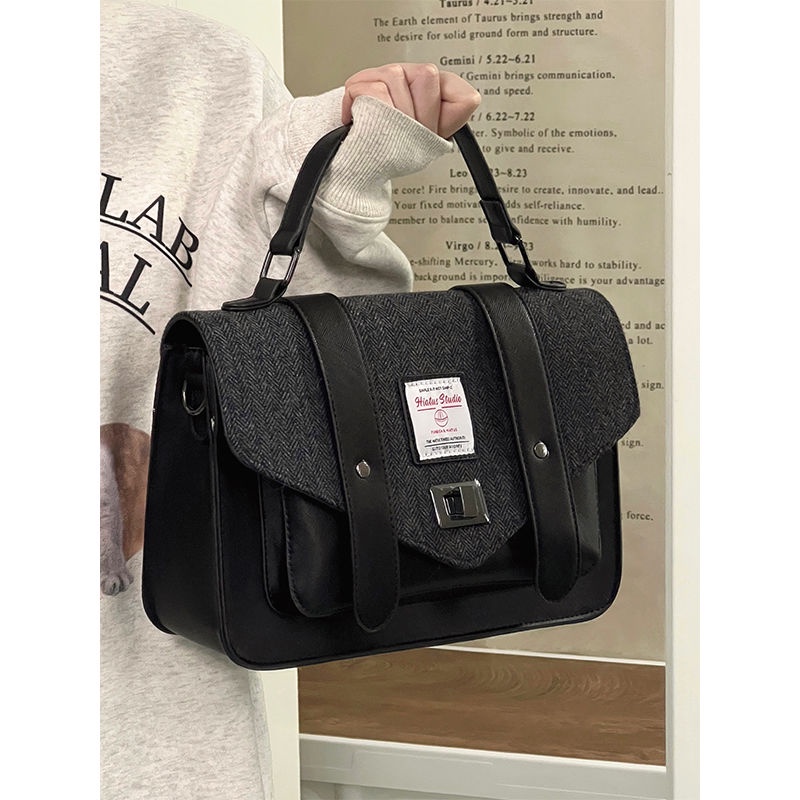 Túi Đeo Chéo Vải Tuýt Hình Vuông Họa Tiết Kẻ Sọc Đơn Giản Phong Cách Anh Quốc Cổ Điển Có Khóa Cài