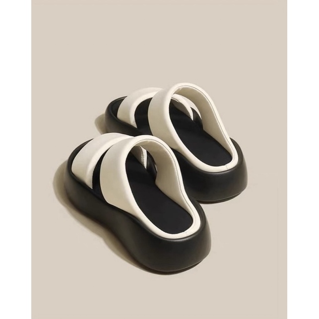 Dép quai ngang đế bánh mì mẫu mới