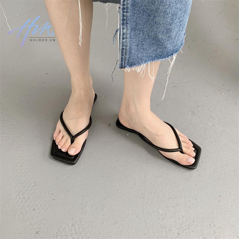 Dép Sandal Đế Bằng Thời Trang Mùa Hè 2023 Phong Cách Mới Cho Nữ