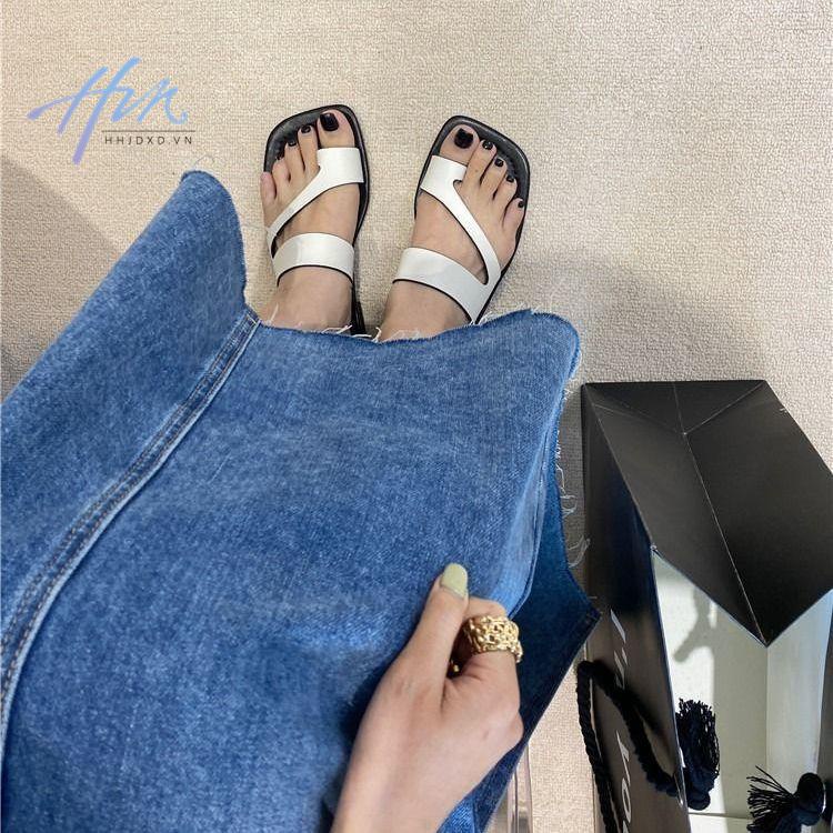Dép Sandal Đế Phẳng Mùa Hè 2023 Phong Cách Hàn Quốc Cổ Điển Hợp Thời Trang Cho Nữ