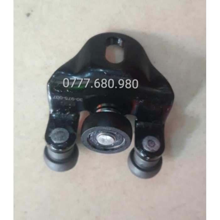 BẠC ĐẠN CỬA LÙA TRÊN FORD TRANSIT