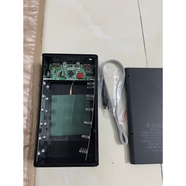 Bos sạc không dây 18650