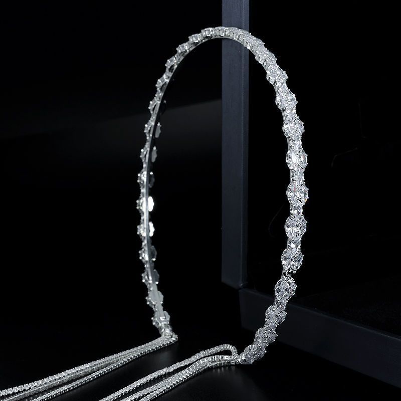 Băng Đô Cài Tóc Hình Vương Miện Công Chúa Đính Đá Zircon Màu Bạc Lấp Lánh Dễ Phối Đồ