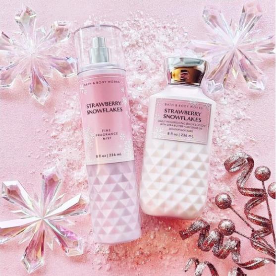✨ Xịt thơm Body Mist 𝐁𝐚𝐭𝐡 𝐚𝐧𝐝 𝐁𝐨𝐝𝐲 𝐖𝐨𝐫𝐤𝐬 𝐒𝐭𝐫𝐚𝐰𝐛𝐞𝐫𝐫𝐲 𝐒𝐧𝐨𝐰𝐟𝐥𝐚𝐤𝐞𝐬