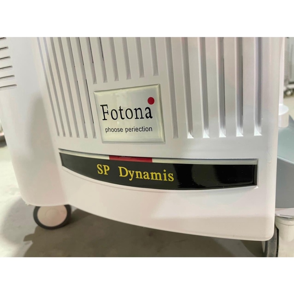 Máy Lazer CO2 FRACTIONAL Đa Chức Năng Loại 1