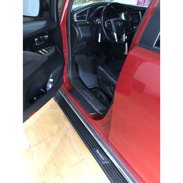 Bậc lên xuống, bệ bước chân cho Toyota INNOVA 2017 - 2022 mới nhất