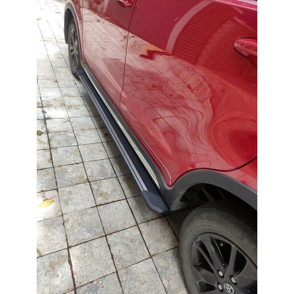 Bậc lên xuống, bệ bước chân cho Toyota INNOVA 2017 - 2022 mới nhất