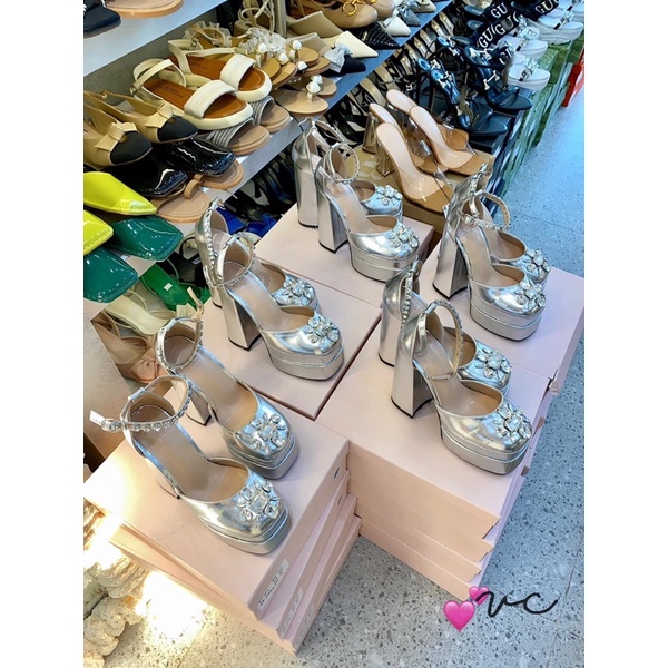 Guốc đúp đế siêu cao tôn dáng