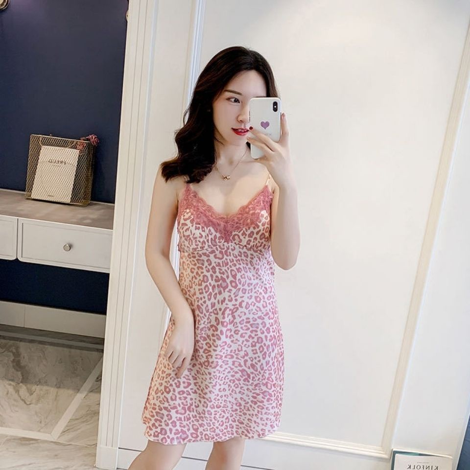 Đầm Ngủ Hai Dây Mỏng Màu Hồng Phong Cách Mới Mùa Hè Thu Gợi Cảm Cho Nữ