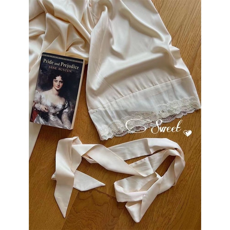 Style Sweet Waxy &lt; Downton Manor &gt; Đầm Ngủ Lụa Dáng Rộng Xẻ Tà Phong Cách Retro Pháp Mềm Mại Thân Thiện Với Da