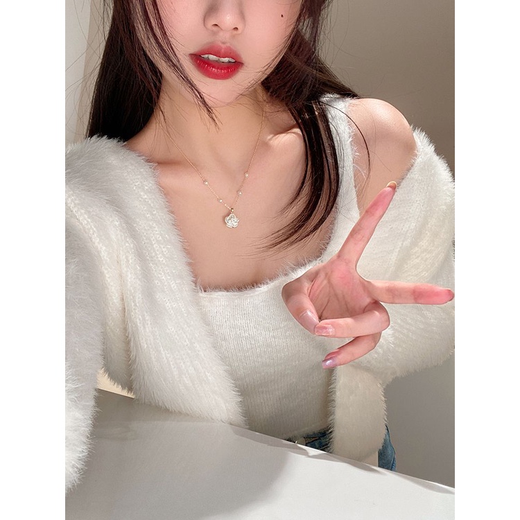 Vòng cổ Mặt Hoa Trà Đính Ngọc Trai Sang Trọng Thời Trang 2022