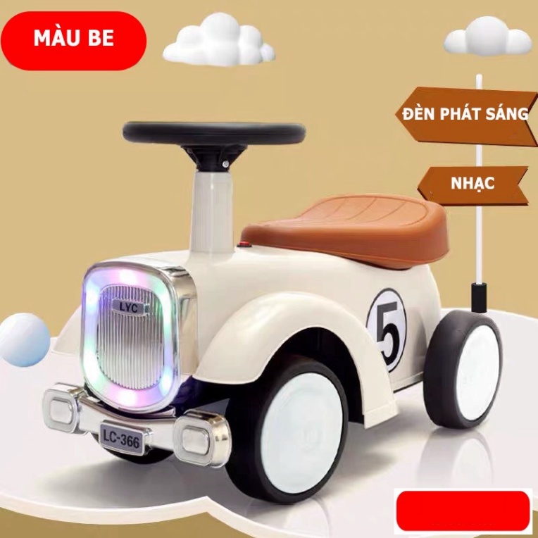 . Xe chòi chân trẻ em hình ô tô phát nhạc đèn sinh động. .