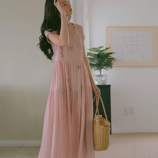 Cỏ Lau - Đầm dài nhún tầng thêu tay Neni Dress