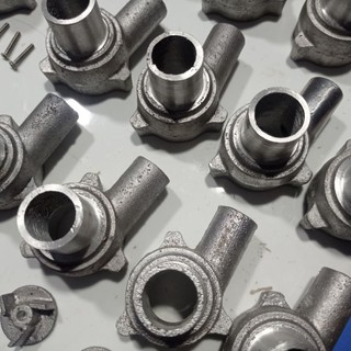 máy bơm nước 12 v