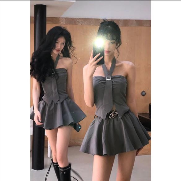 Áo Ống Xẻ Tà Cổ Yếm Eo Cao Ôm Dáng Phong Cách Mỹ Cho Nữ