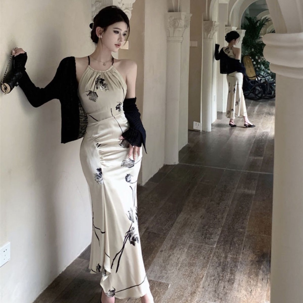 Đầm Đuôi Cá Dáng Dài Cổ Yếm In Họa Tiết Phong Cách Trung Hoa Cổ Điển Thời Trang Quyến Rũ Cho Nữ 6.16 Mới