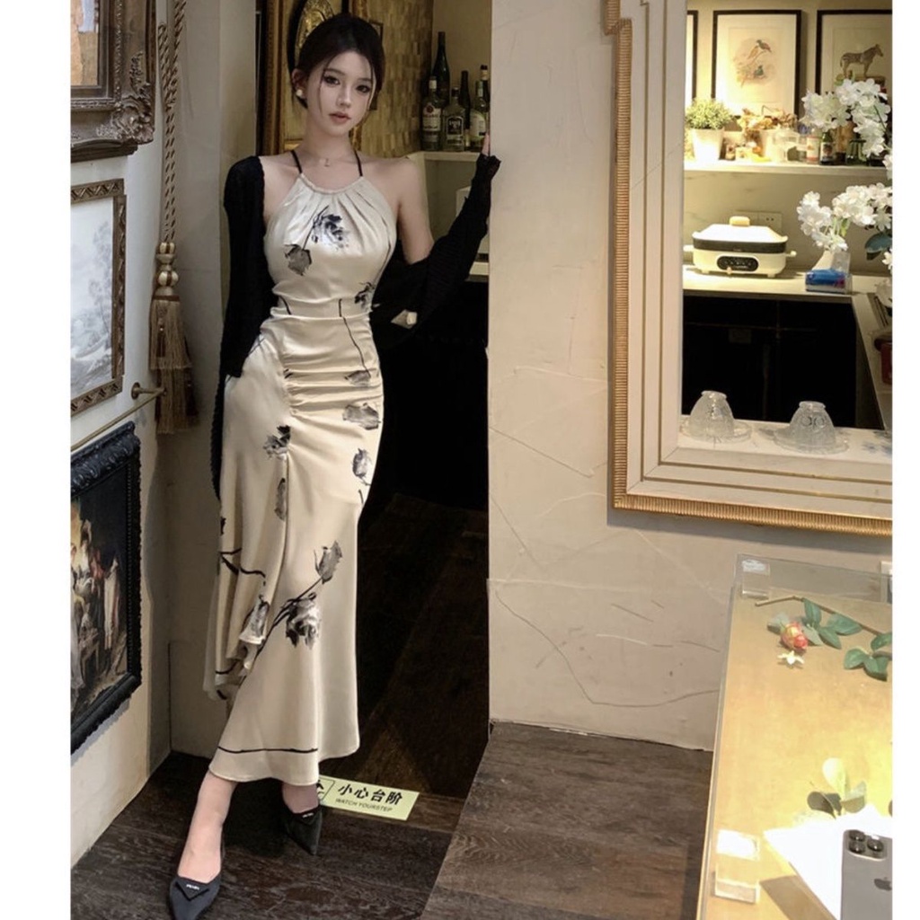 Đầm Đuôi Cá Dáng Dài Cổ Yếm In Họa Tiết Phong Cách Trung Hoa Cổ Điển Thời Trang Quyến Rũ Cho Nữ 6.16 Mới