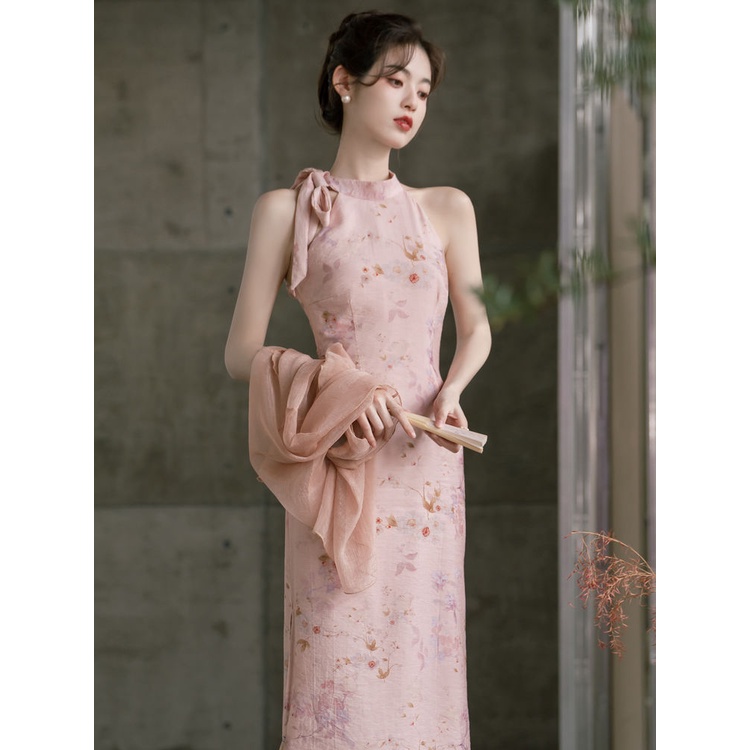 Sườn Xám Cách Tân Không Tay Cao Cấp Họa Tiết Hoa Màu Hồng Nhạt Cao Cấp Phong Cách Trung Hoa Mới