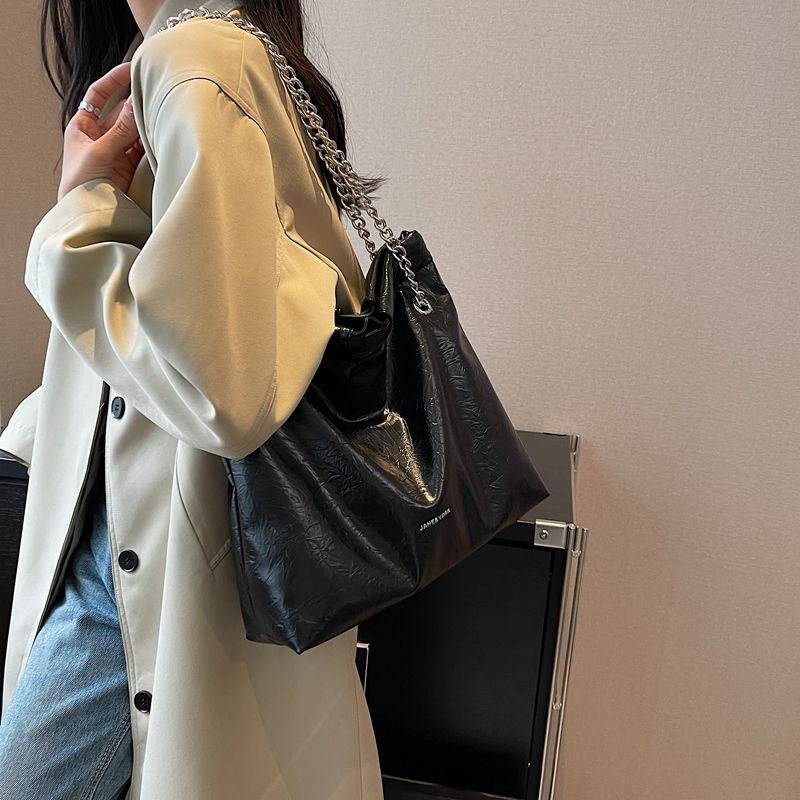 Túi Xách Tote Cỡ Lớn Màu Trơn Phối Dây Xích Thời Trang 2023 Cho Nữ