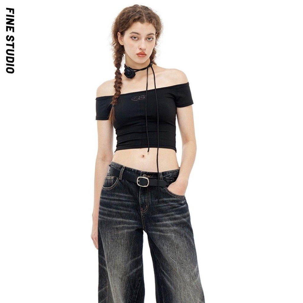 Áo Thun Ngắn Tay Trễ Vai Màu Đen Phong Cách Mỹ Cho Nữ