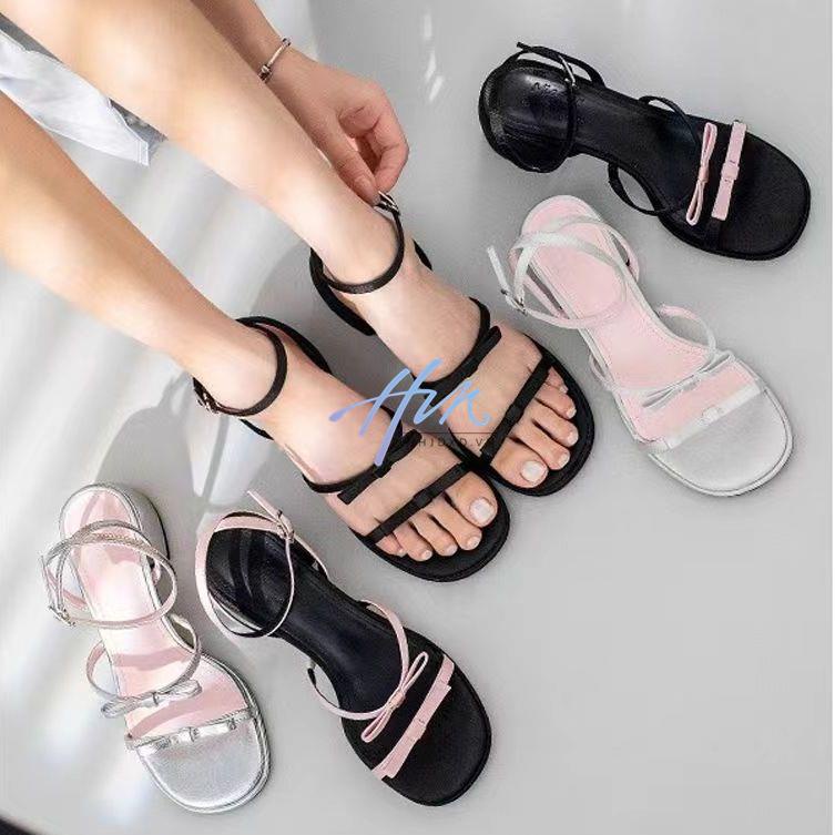Sandal Đế Dày Siêu Mềm Cài Khóa Thời Trang Mùa Hè 2023 Cho Nữ